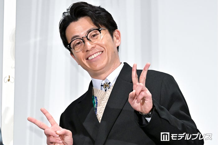 オリラジ藤森慎吾、妻＆第1子との家族3ショット公開「幸せが溢れてる」「素敵なパパ」の声
