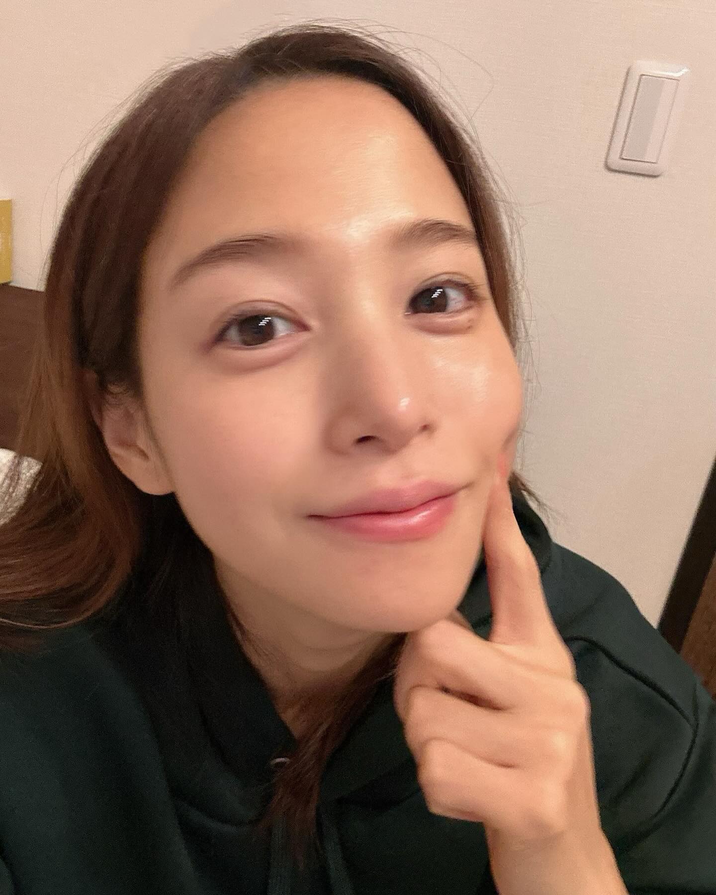 鷲見玲奈Instagramより