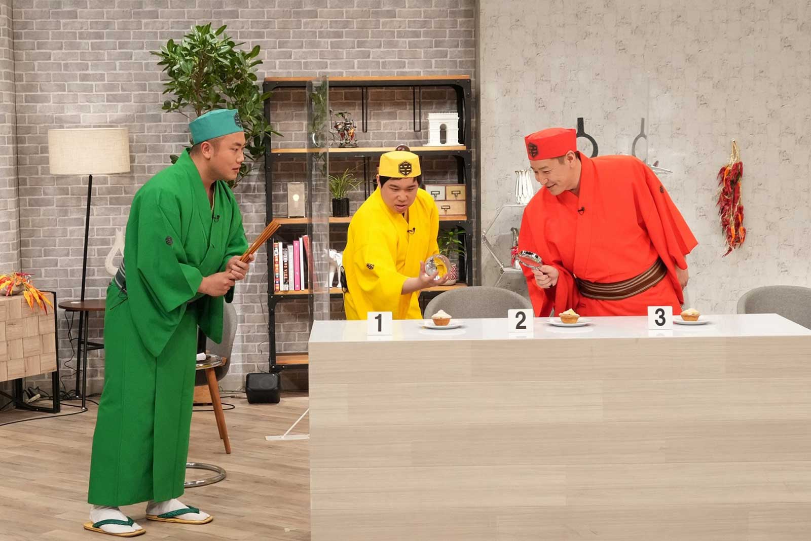 岡部大、せいや、長田庄平 （C）フジテレビ