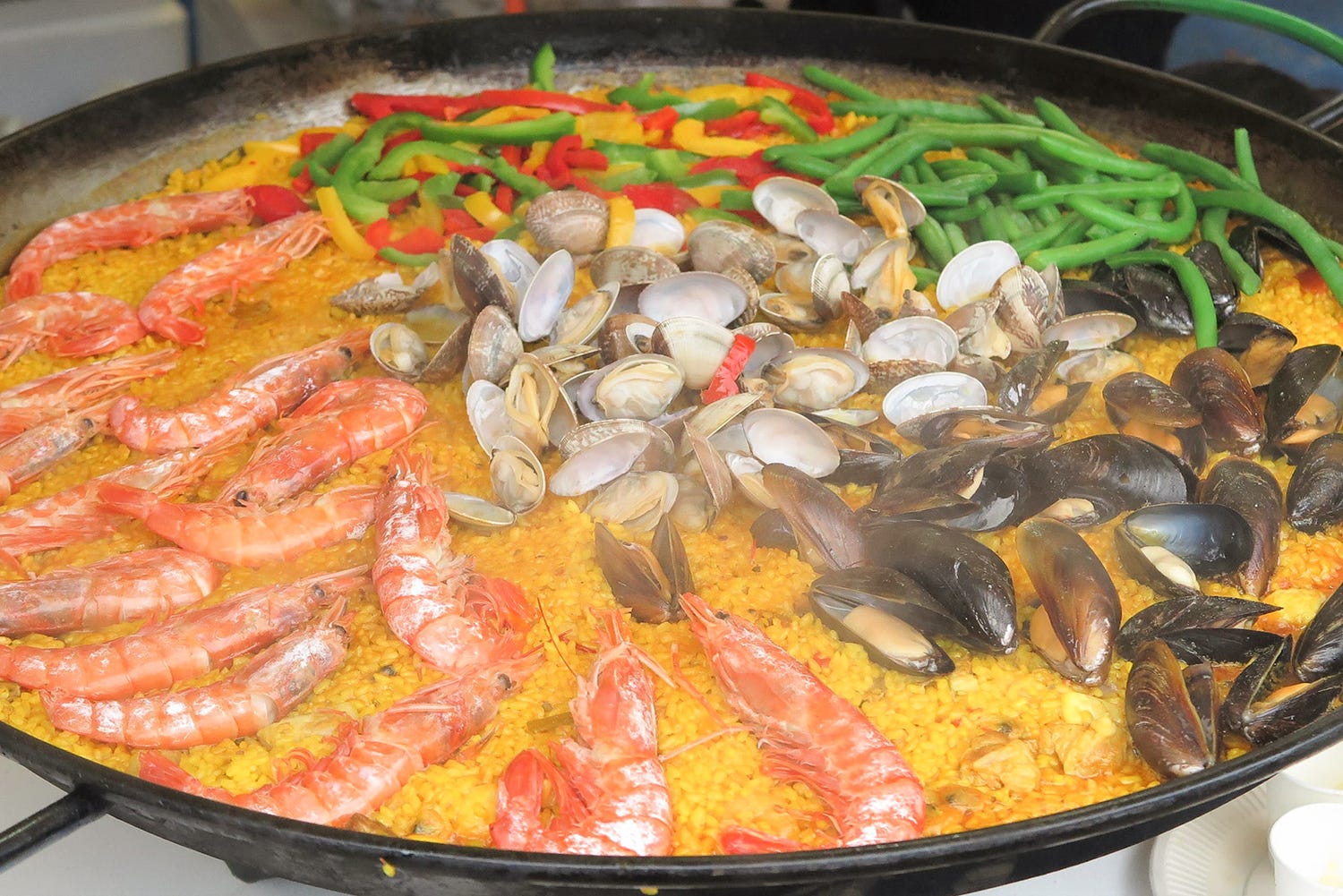 スペイン料理で旅行気分!「フィエスタ・デ・エスパーニャ2017」人気のフードフェス再び