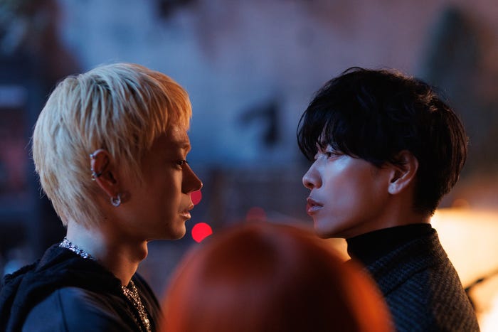 菅田将暉、佐藤健/Netflixシリーズ「グラスハート」7月31日(木)よりNetflixにて世界独占配信