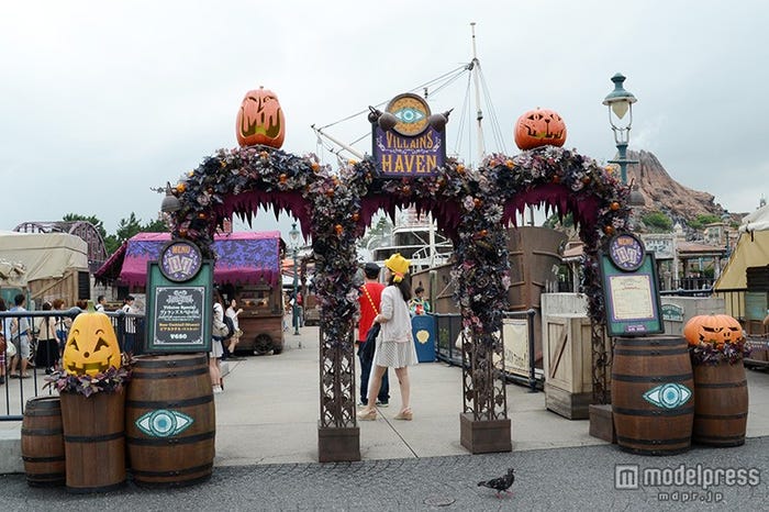 アメリカンウォーターフロント桟橋のハロウィーンデコレーション