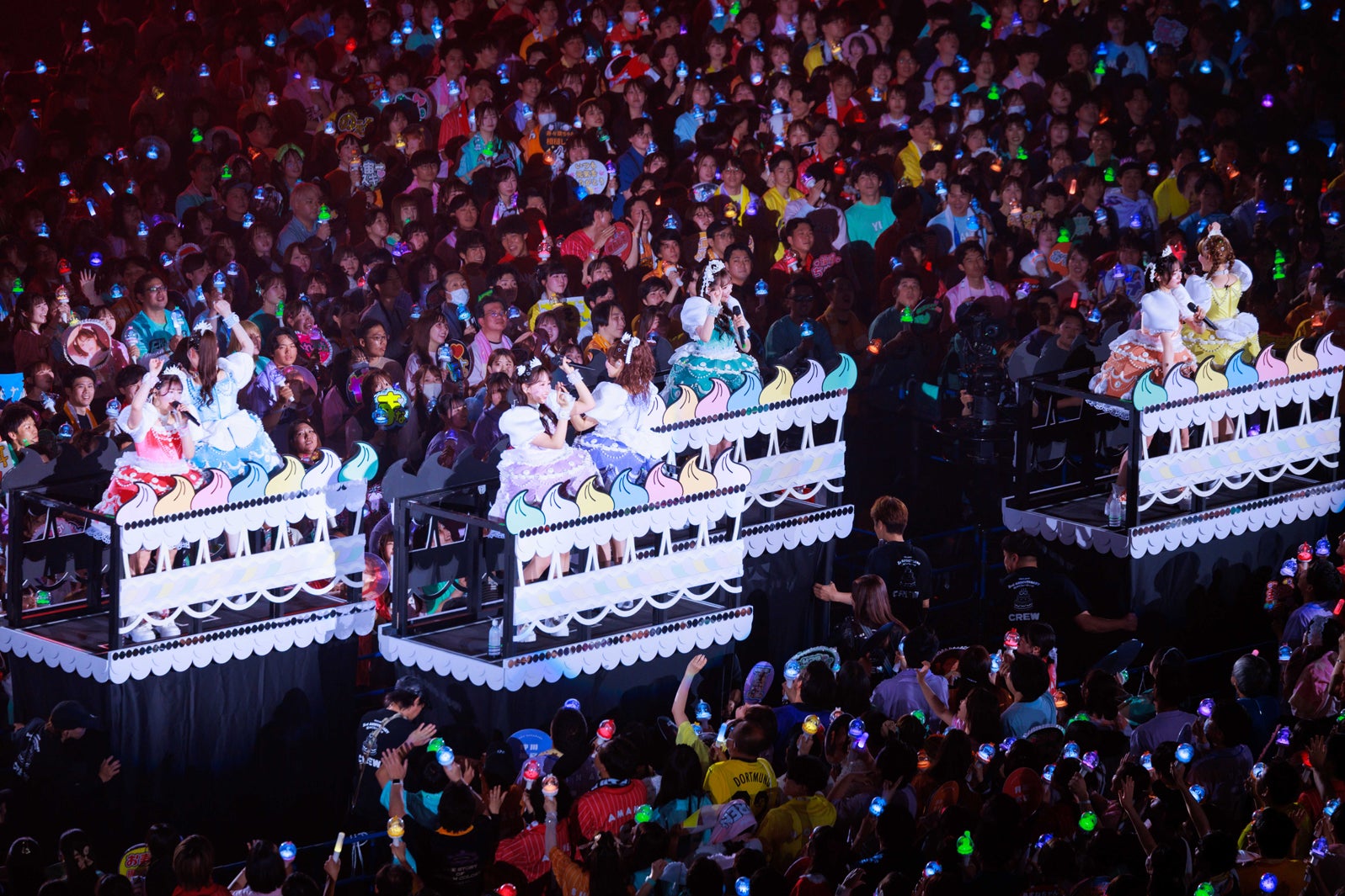 「FRUITS ZIPPER 3rd ANNIVERSARY 超めでたいライブ -さん-」より／PHOTO：ヨシモリユウナ、森好弘、高田梓