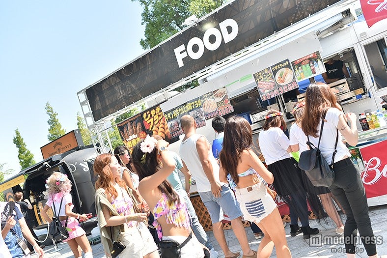 「ULTRA JAPAN 2015」フードエリアの様子