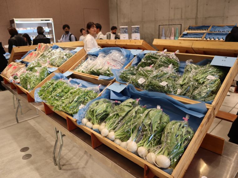 ユナイテッドアローズ 茨城県境町の魅力伝えるマルシェを初開催 採れたて野菜や特産品を販売