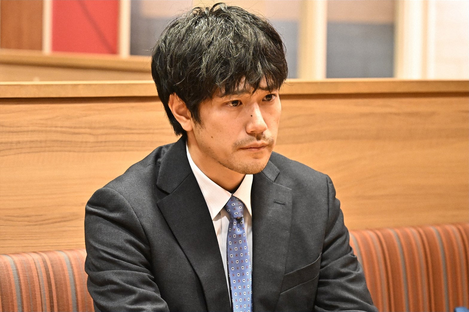 松山ケンイチ 「100万回 言えばよかった」第1話より（C）TBS