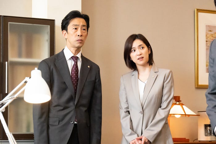 北村有起哉、中村アン「ケイジとケンジ、時々ハンジ。」第8話より(C)テレビ朝日