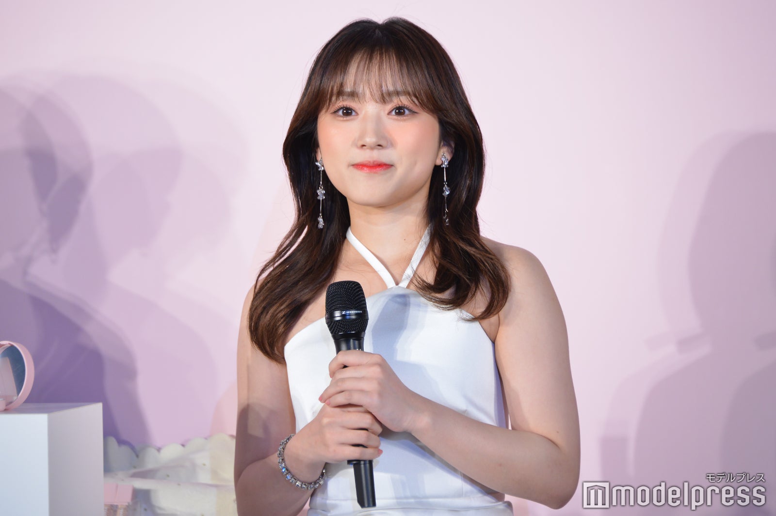 矢吹奈子（C）モデルプレス