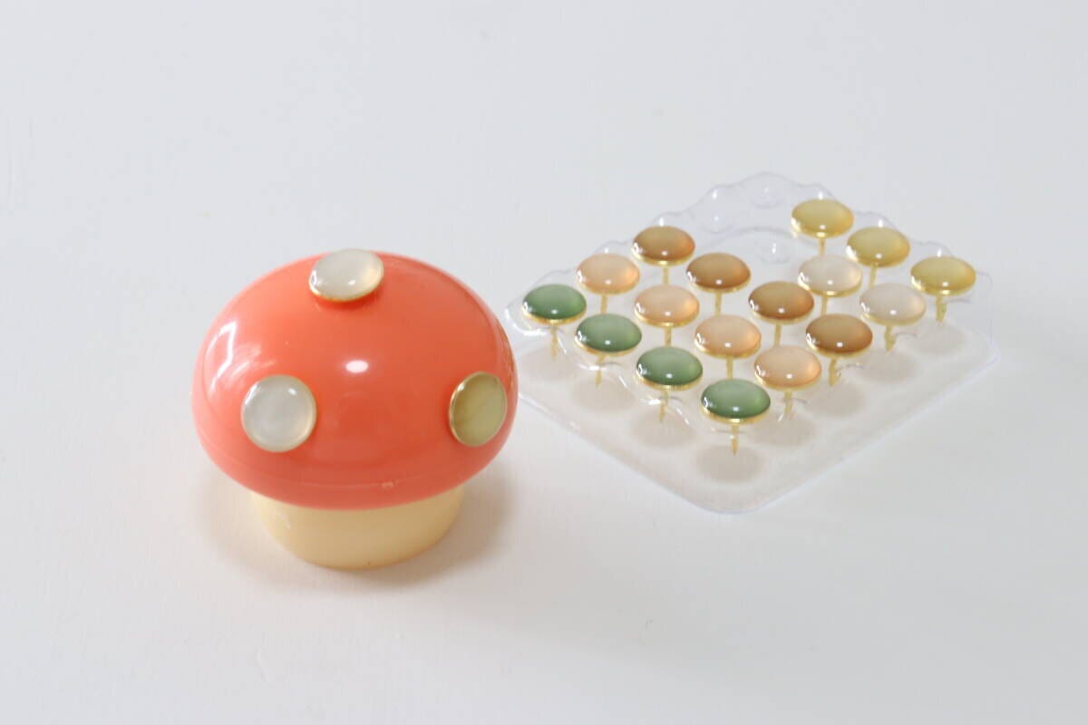 プッシュピンホルダー