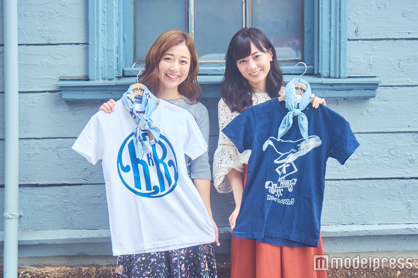 店舗限定のＴシャツも可愛い／白：4,800円、紺：6,800円（税抜）（C）モデルプレス