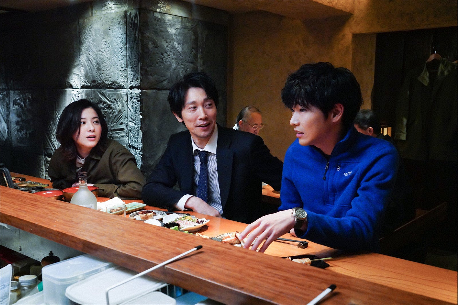 吉高由里子、佐々木蔵之介、柄本佑／「知らなくていいコト」第5話より（C）日本テレビ