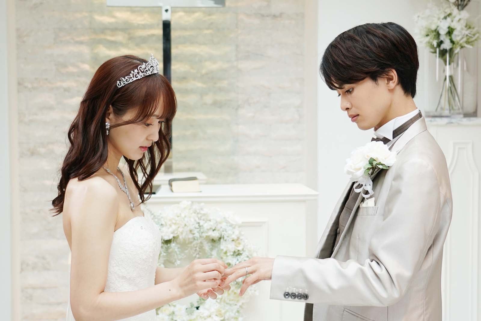 菅井友香、草川拓弥「ビジネス婚－好きになったら離婚します－」第8話より（C）「ビジネス婚」製作委員会・MBS