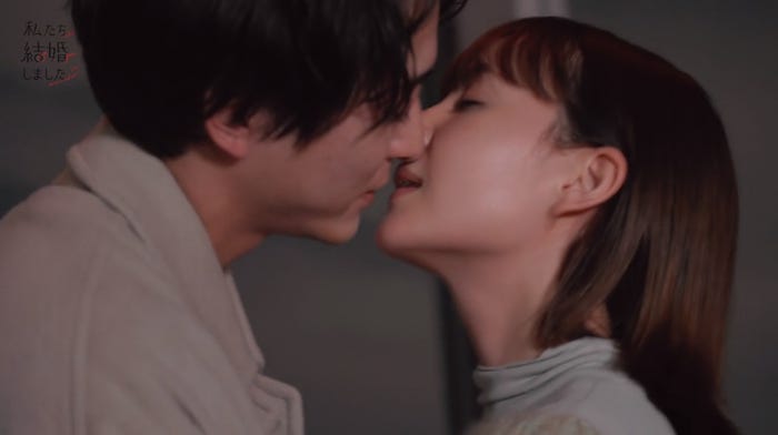 浅香航大、トリンドル玲奈(C)AbemaTV, Inc.