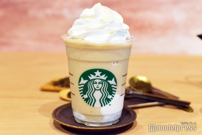 「ほうじ茶 クリーム フラペチーノ」 (C)モデルプレス