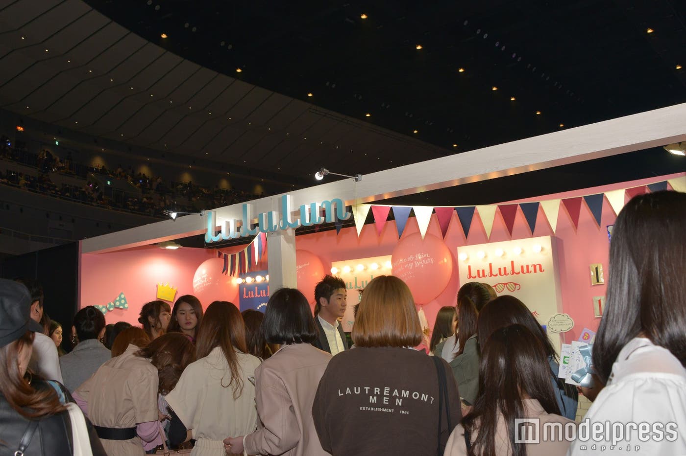 会場はオシャレ女子で行列が(C)モデルプレス