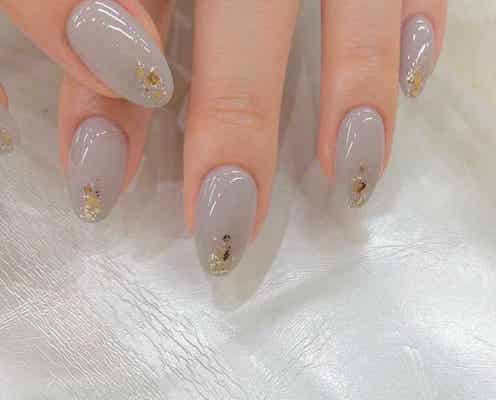 ラメがきらめく!華やかくすみカラーネイルならオフィスにも【プレゼント企画あり】