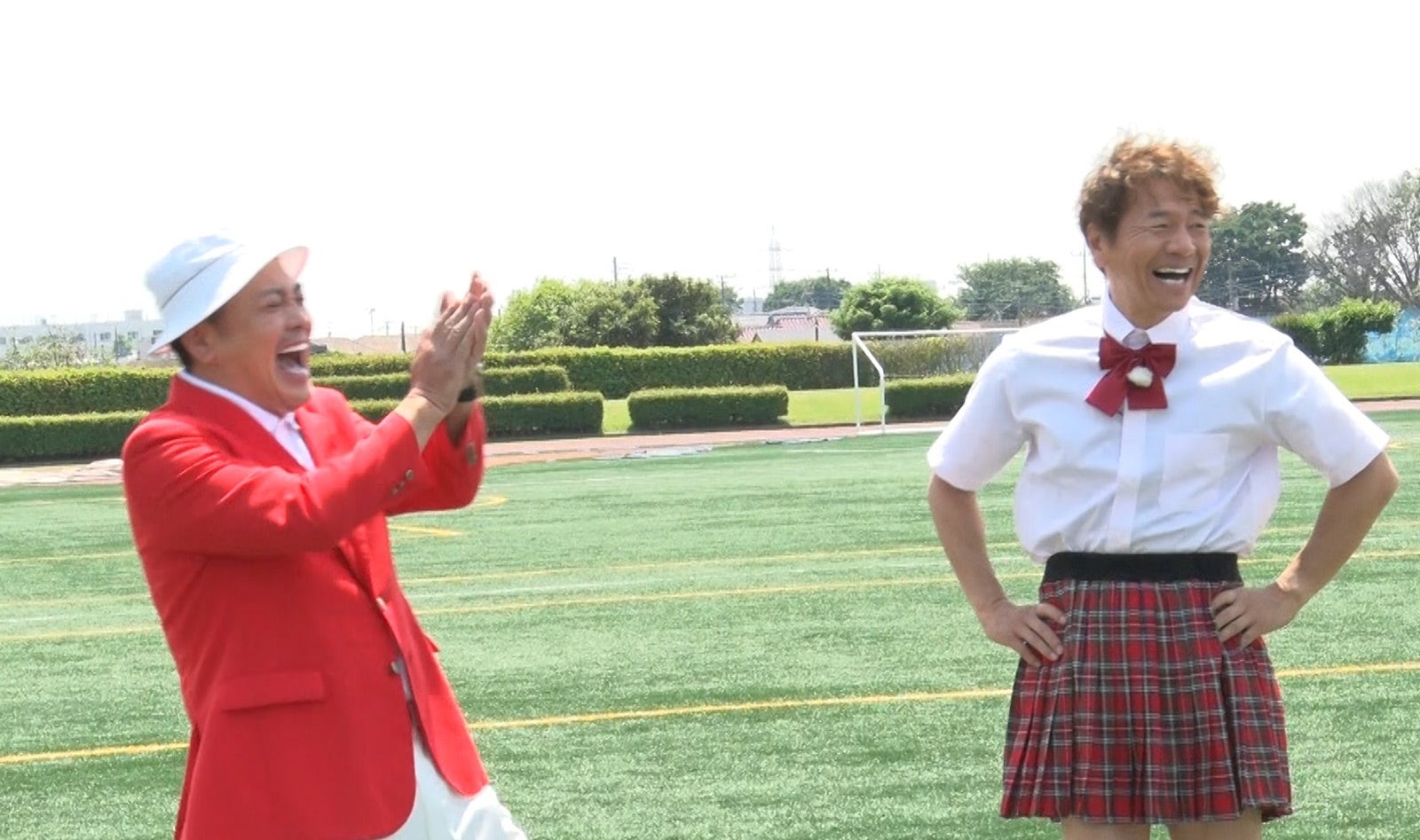 くりぃむしちゅー（有田哲平、上田晋也）（C）テレビ朝日