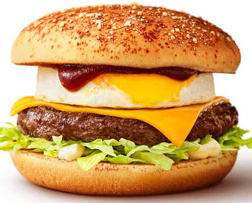 マクドナルド「チーズロコモコ」「ハワイアンパンケーキ」などハワイ州観光局公認メニュー8種登場