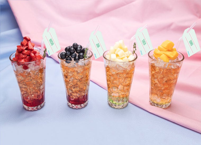 ティー系各920円（HOSHI・イチゴ in tea/JUN・ブルーベリー in tea/THE8・リンゴ in tea　/DINO・マンゴー in tea）／画像提供：レッグス