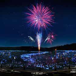澄んだ夜空に大輪の花火を打ち上げる「箱根神社節分祭奉祝花火大会」イメージ【モデルプレス】