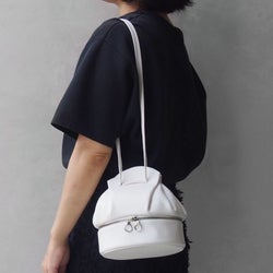 大人女子なら質も重視♡シンプルだけど一味違う上品なバッグ特集