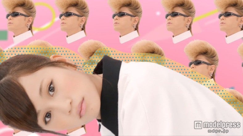 「ぷよぷよテトリス」の新CMに出演する前田敦子と綾小路翔