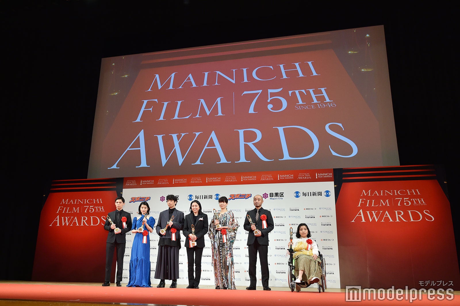 （左から）上村侑、蒔田彩珠、森山未來、梶芽衣子、水川あさみ、宇野祥平、佳山明（C）モデルプレス