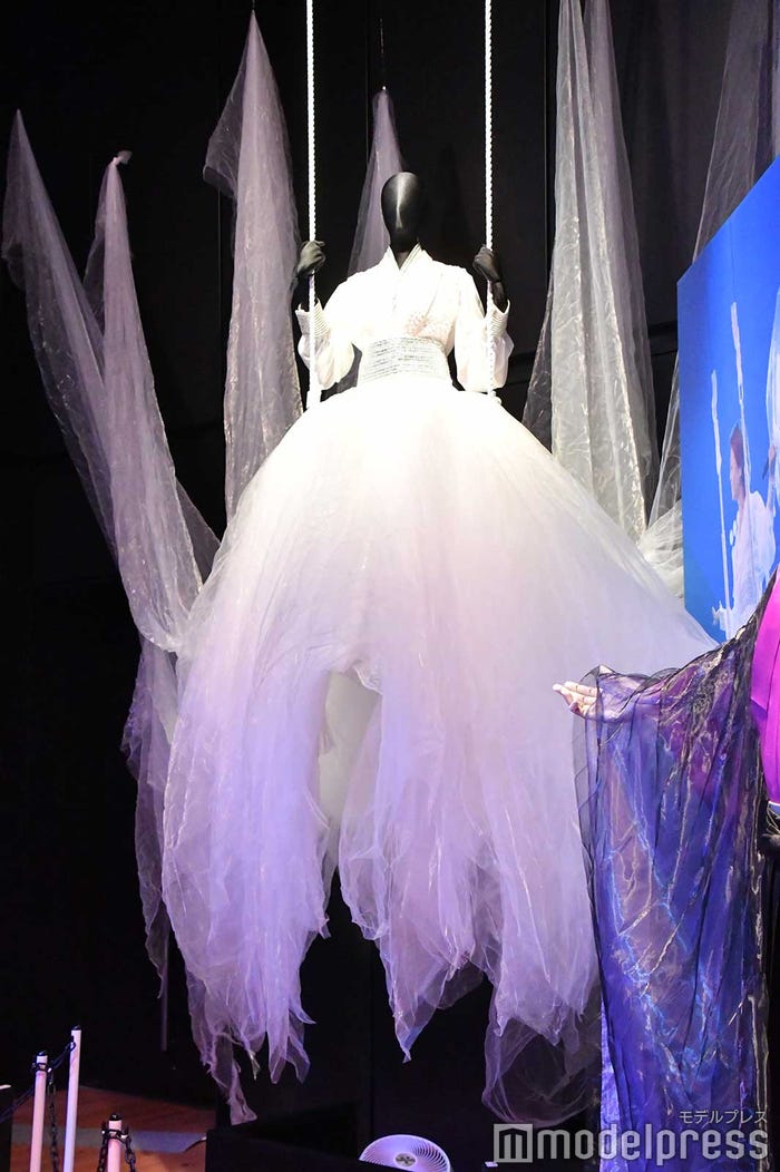 「氷川きよし デビュー満20年記念 氷川きよし衣裳展」武道館の衣装 (C)モデルプレス