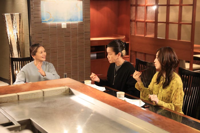 小泉今日子、渡辺真起子、森口博子「続・続・最後から二番目の恋」第3話(C)フジテレビ