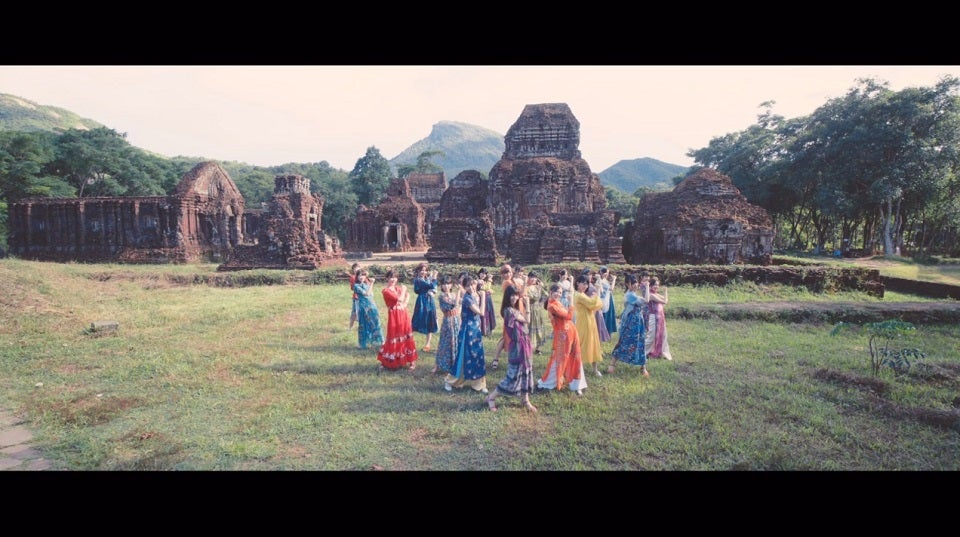 乃木坂46「ジコチューで行こう！」MVより（画像提供：ソニー・ミュージックレコーズ）