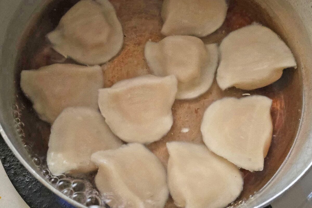 絶品よだれ餃子・餃子