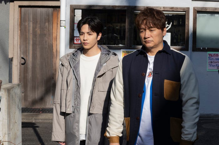 志尊淳、香取慎吾「日本一の最低男 ※私の家族はニセモノだった」第6話(C)フジテレビ