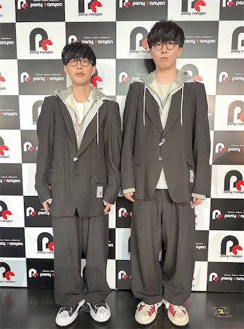 「サイン会に来た完コピオタク」オーイシマサヨシ、“同一人物？”ファンとの2ショットが万バズ