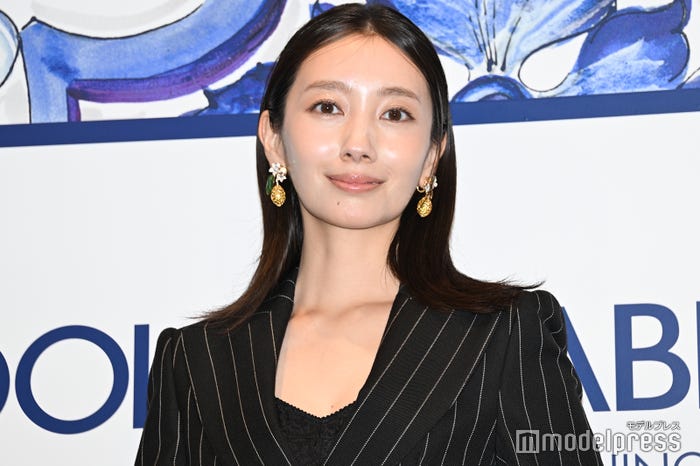 波瑠(C)モデルプレス