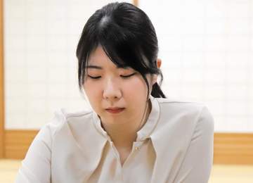 西山朋佳白玲 史上初の女性将棋プロ棋士！「そしてこれからもっと上を目指す戦いをしてみたい」と意気込み語る