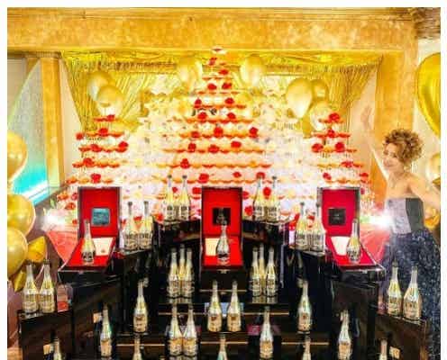 東海No.1キャバ嬢・エンリケ、引退式本祭初日から“1800万超え”ド派手シャンパンタワーなど「一生の思い出すぎる」