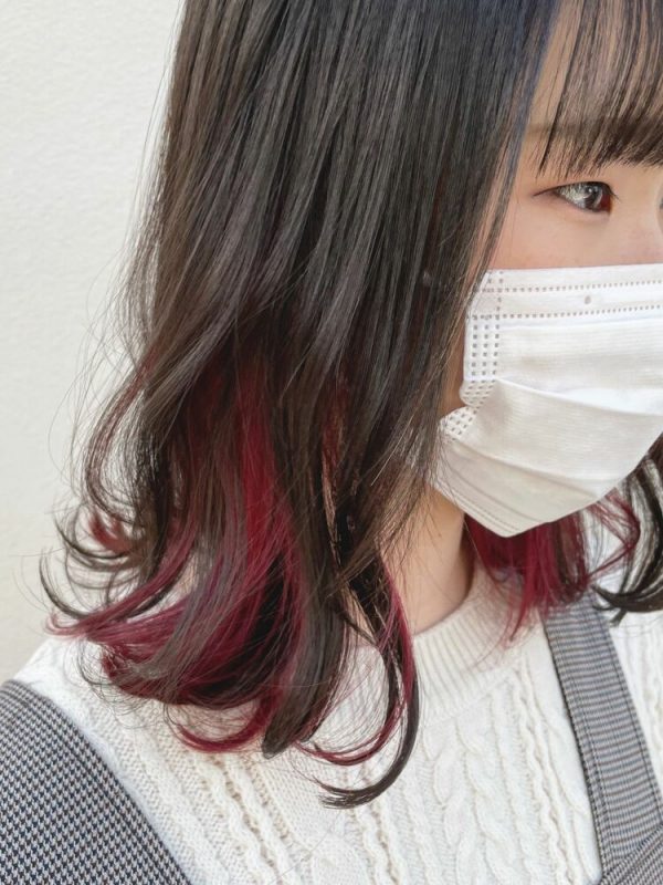 人気の赤インナーカラー特集 レングス別におすすめの組み合わせ方をご紹介 モデルプレス 人気の赤インナーカラー特集 レングス別におすすめの組み合わせ方をご紹介 モデルプレス