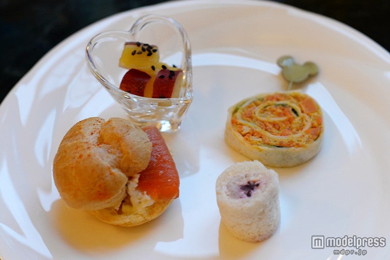 「“ディズニー・ハロウィーン”アフタヌーンティーセット」