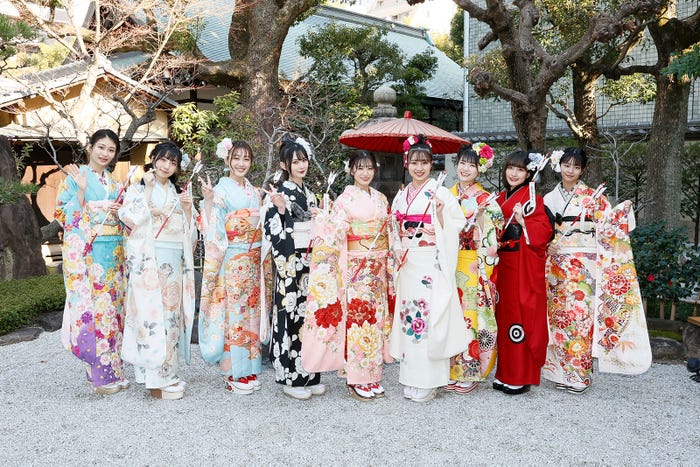 (左から)松野美桜、折坂心春、南羽諒、山本望叶、上西怜、安部若菜、出口結菜、山崎亜美瑠、桜田彩叶 (C)NMB48