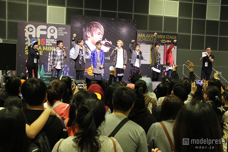 「Anime Festival Asia Singapore in 2015 （AFASG15）」にてジュノン・スーパーボーイ・アナザーズライブの様子