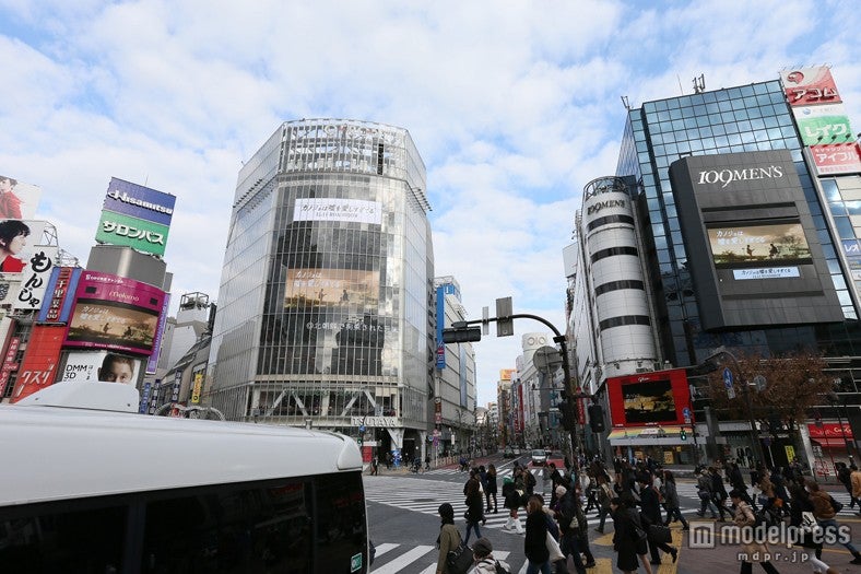 渋谷スクランブル交差点／映画「カノジョは嘘を愛しすぎてる」が街頭ビジョンをジャック