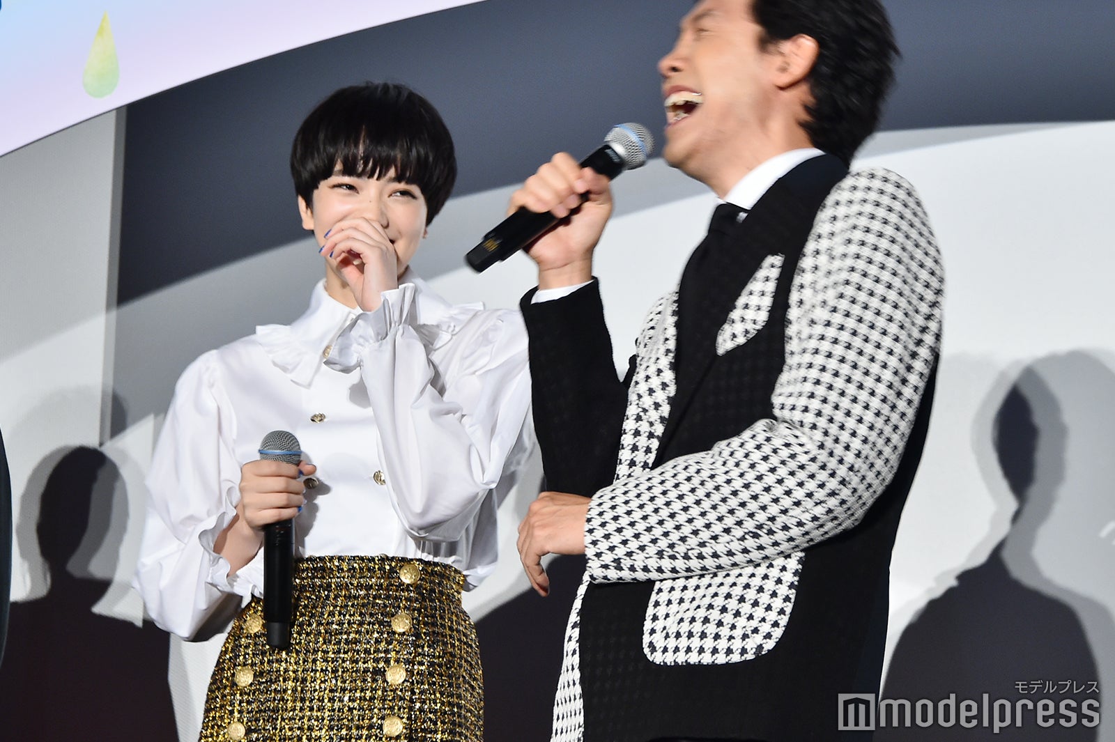 小松菜奈、大泉洋 （C）モデルプレス