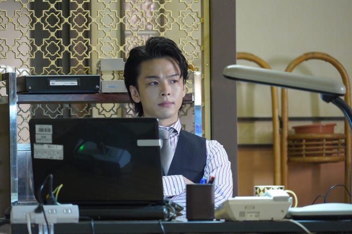 中村倫也/「ドロ刑-警視庁捜査三課-」第2話より(C)日本テレビ