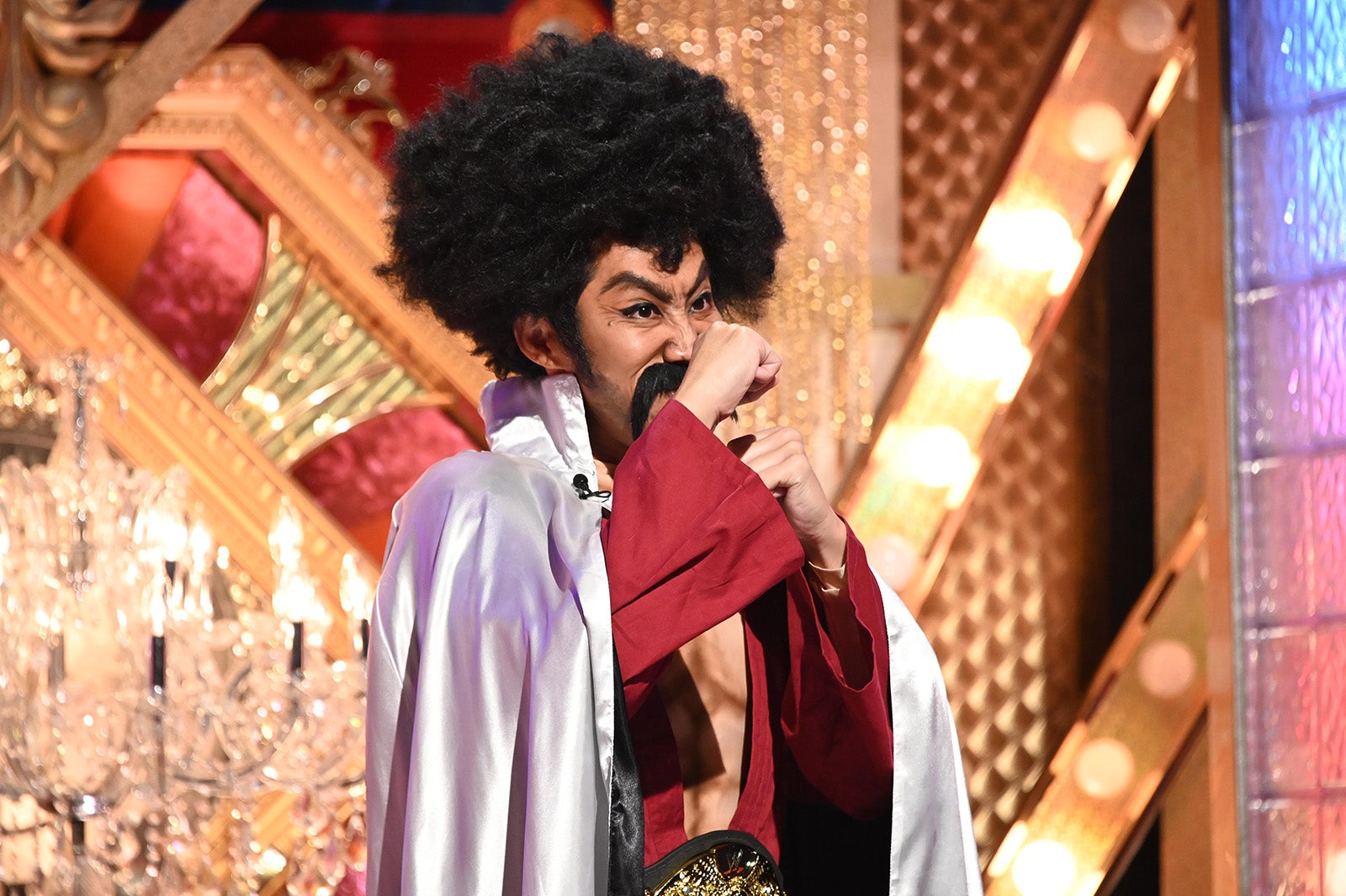 人気マンガのキャラに扮したコスプレ有名人（C）日本テレビ