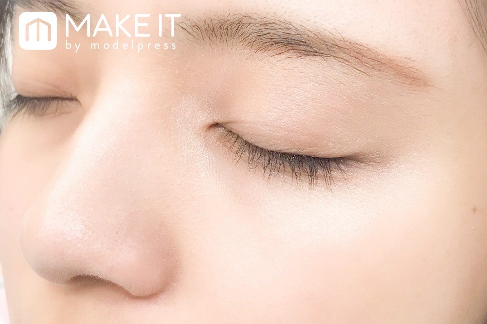 セザンヌ パールグロウハイライト／03 オーロラミント使用 (C)メイクイット