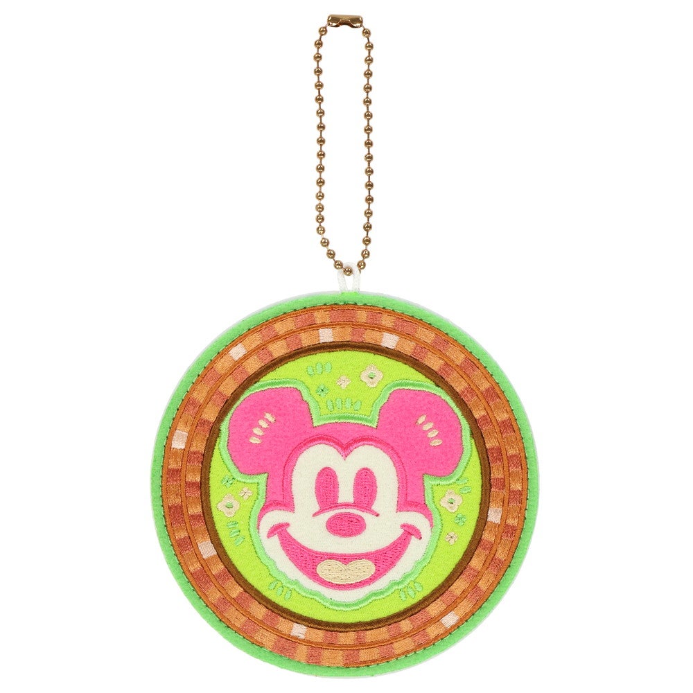 ワッペンバッジ¥1,700（C）Disney