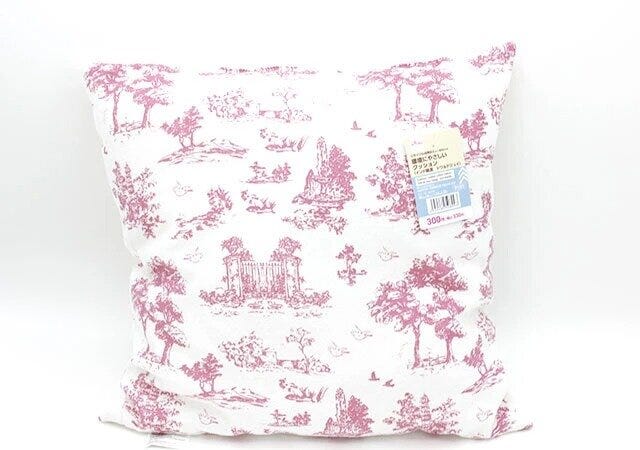 ダイソー クッション(インド綿混 トワルドジュイ) パッケージ ダイソー クッション(インド綿混 トワルドジュイ) パッケージ