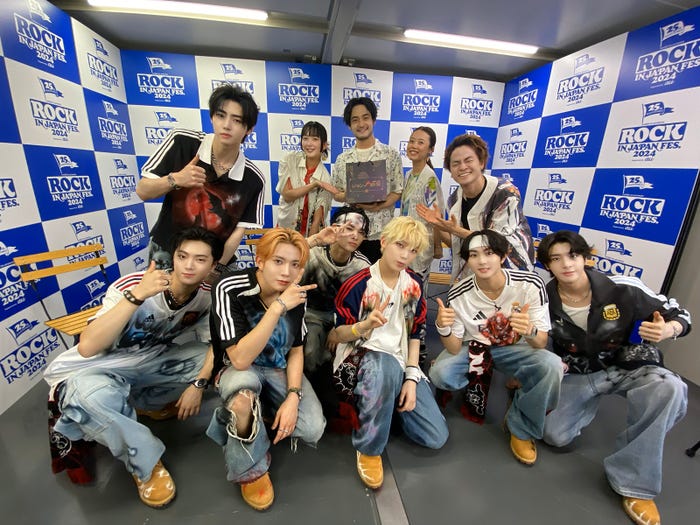 ENHYPEN&緑黄色社会(C)「ENHYPENのかっこいいを独占させていただきます」製作委員会