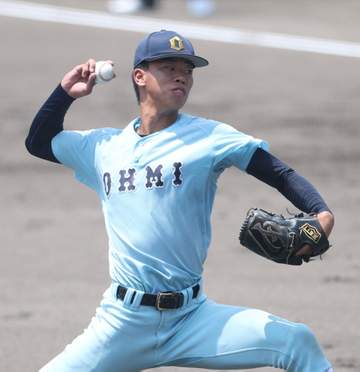近江が3年ぶり準決勝進出 元翔之介投手が圧巻の“マダックス”達成 「ハジメボール」駆使し4安打無四球96球完封