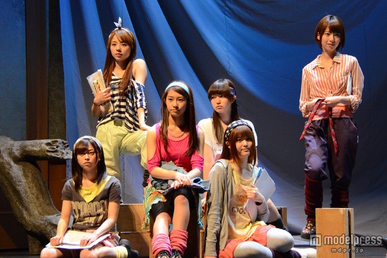 舞台「16人のプリンシパル」公開リハーサル中の乃木坂46